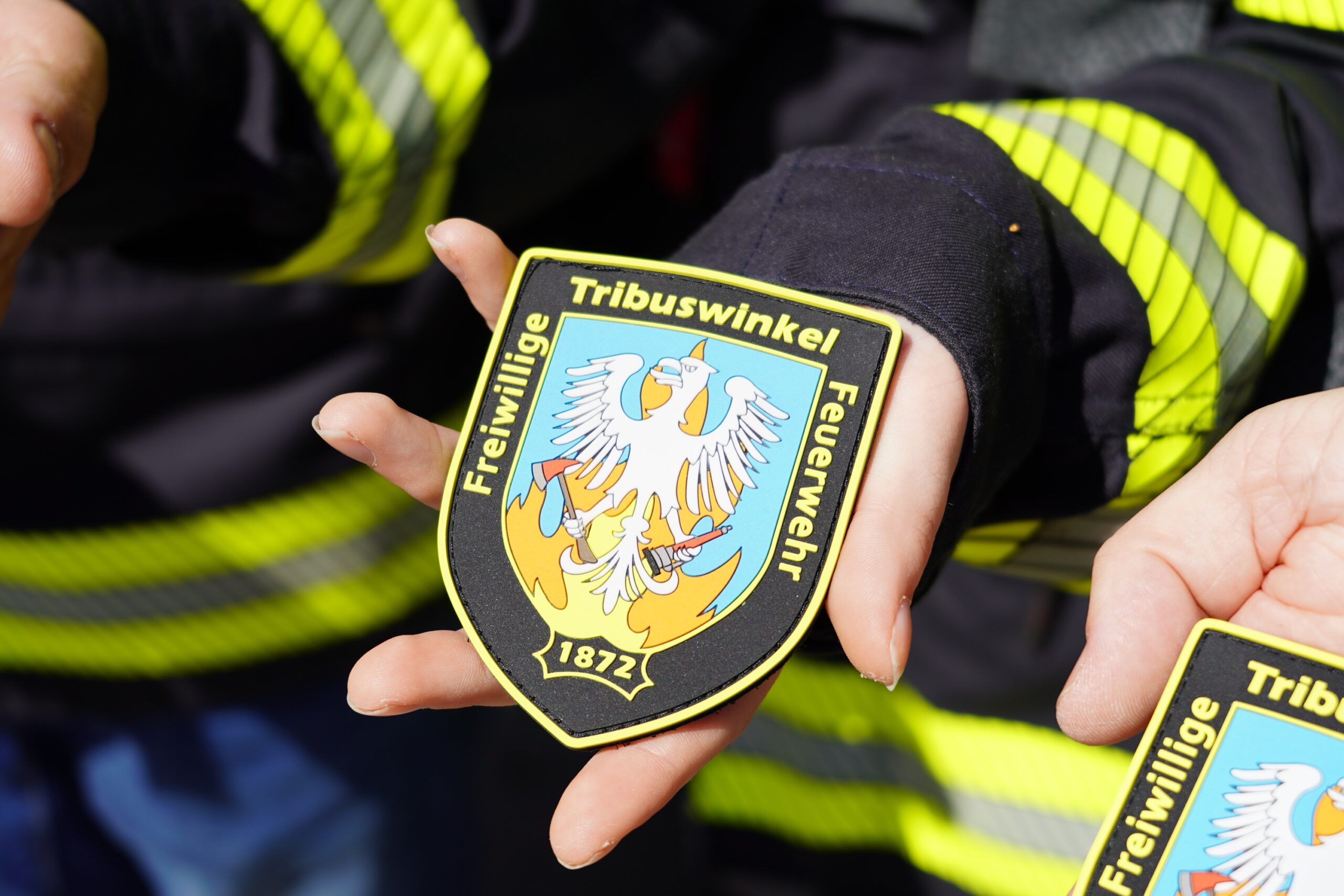 Ein neues Zeichen unserer Identität: Die neuen Patches der FF Tribuswinkel sind da!